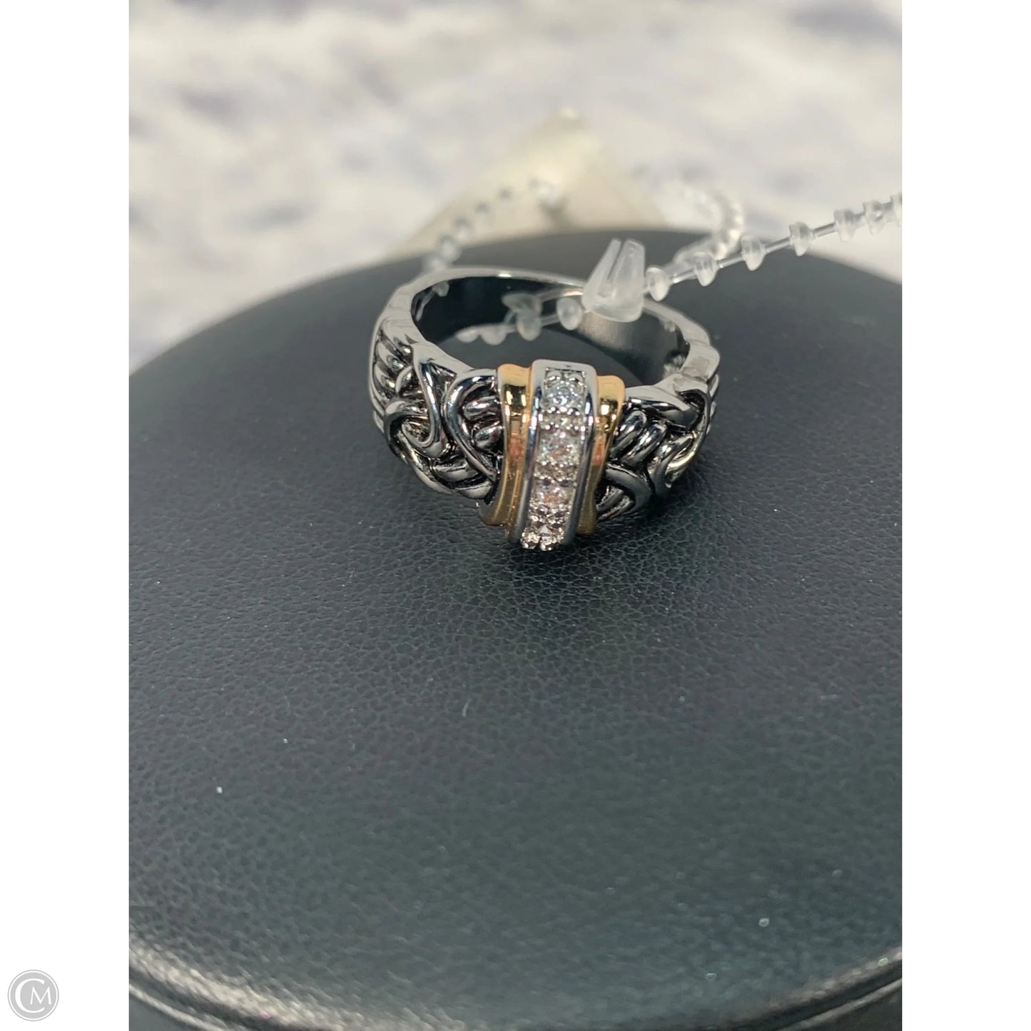 Ring Band By Clothes Mentor, Size: 6