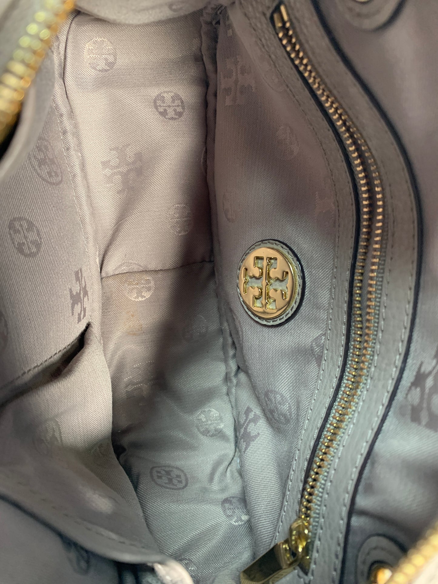 Crossbody Designer By Tory Burch Size: Small