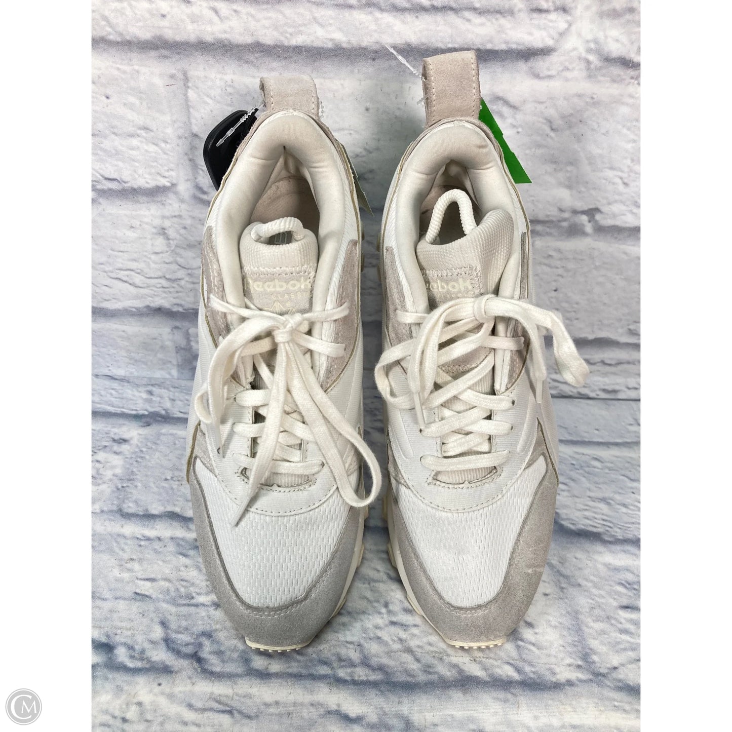 Shoes Sneakers By Reebok In Cream, Size: 8.5