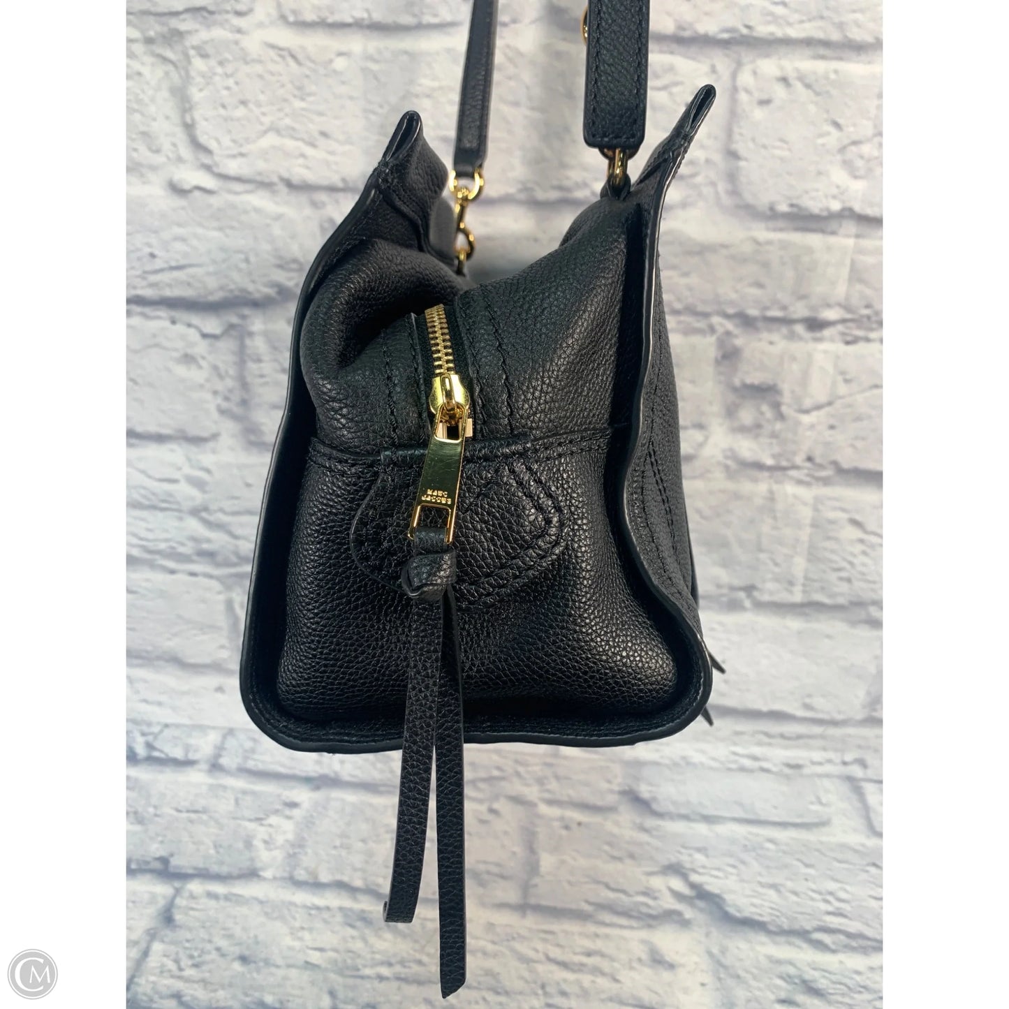 Crossbody Designer By Marc Jacobs, Size: Medium