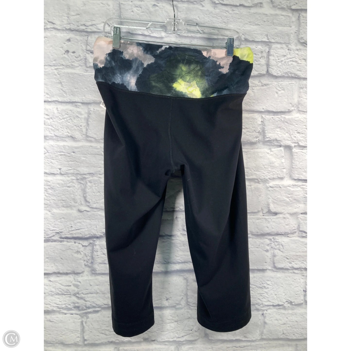 Athletic Capris By Lululemon In Black & Pink, Size: M