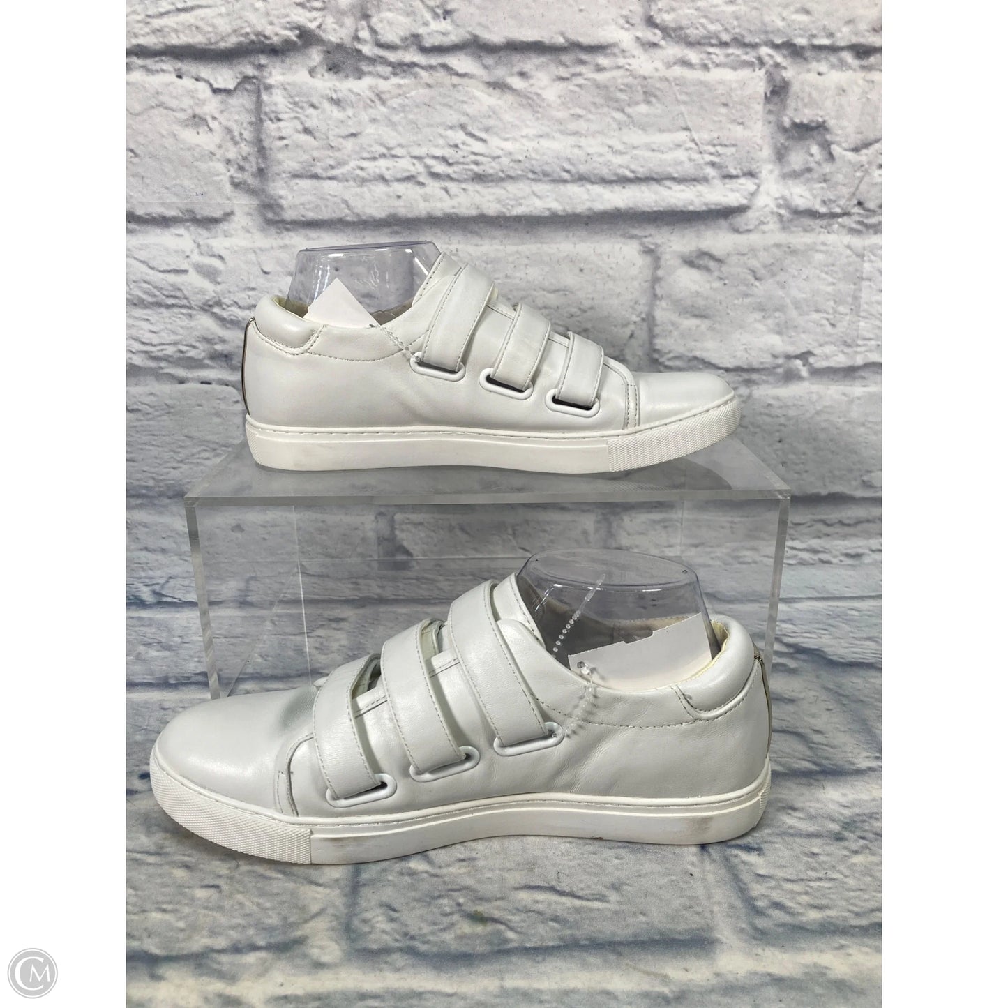 Shoes Sneakers By Kenneth Cole In White, Size: 9.5