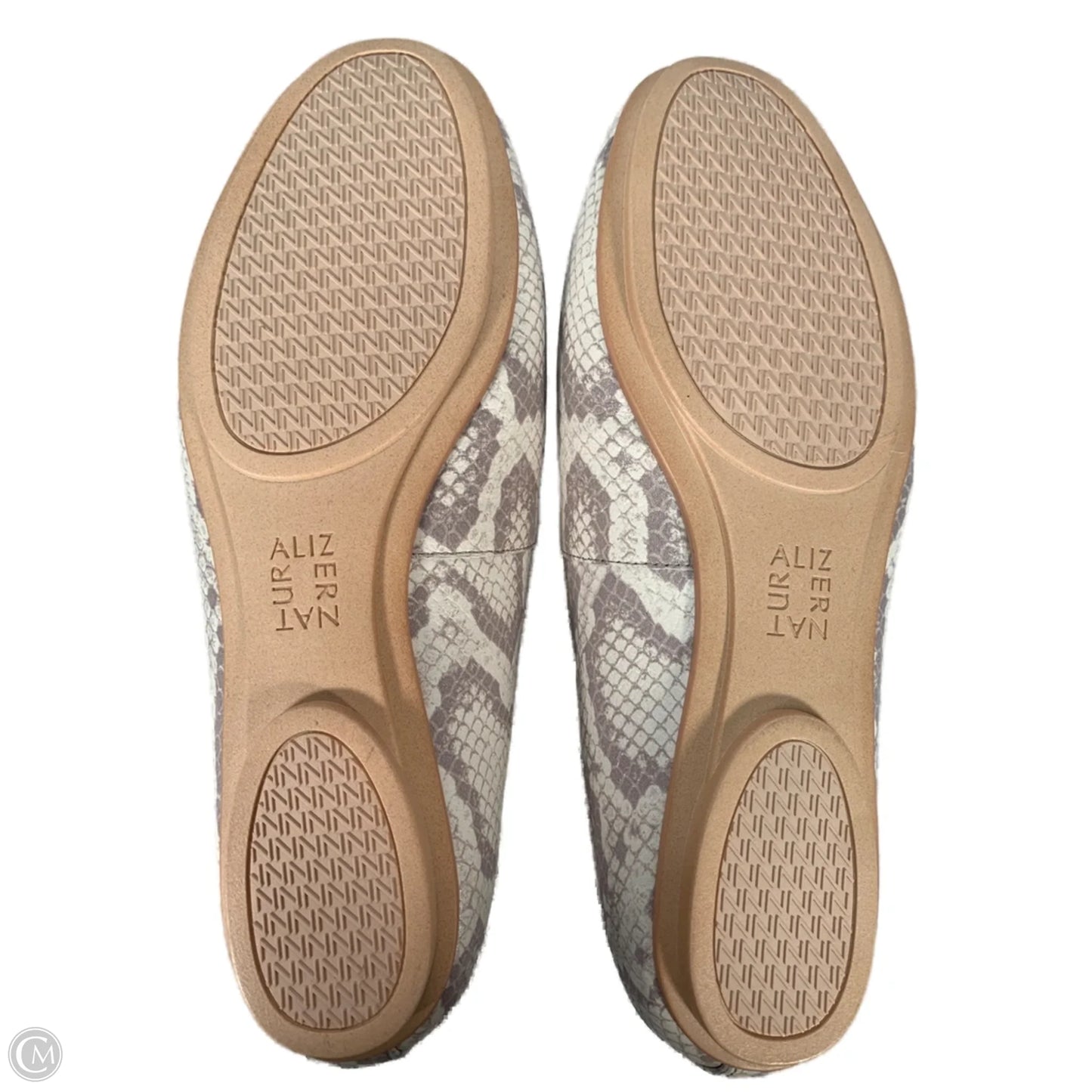 Shoes Flats By Naturalizer In Cream & Grey, Size: 7