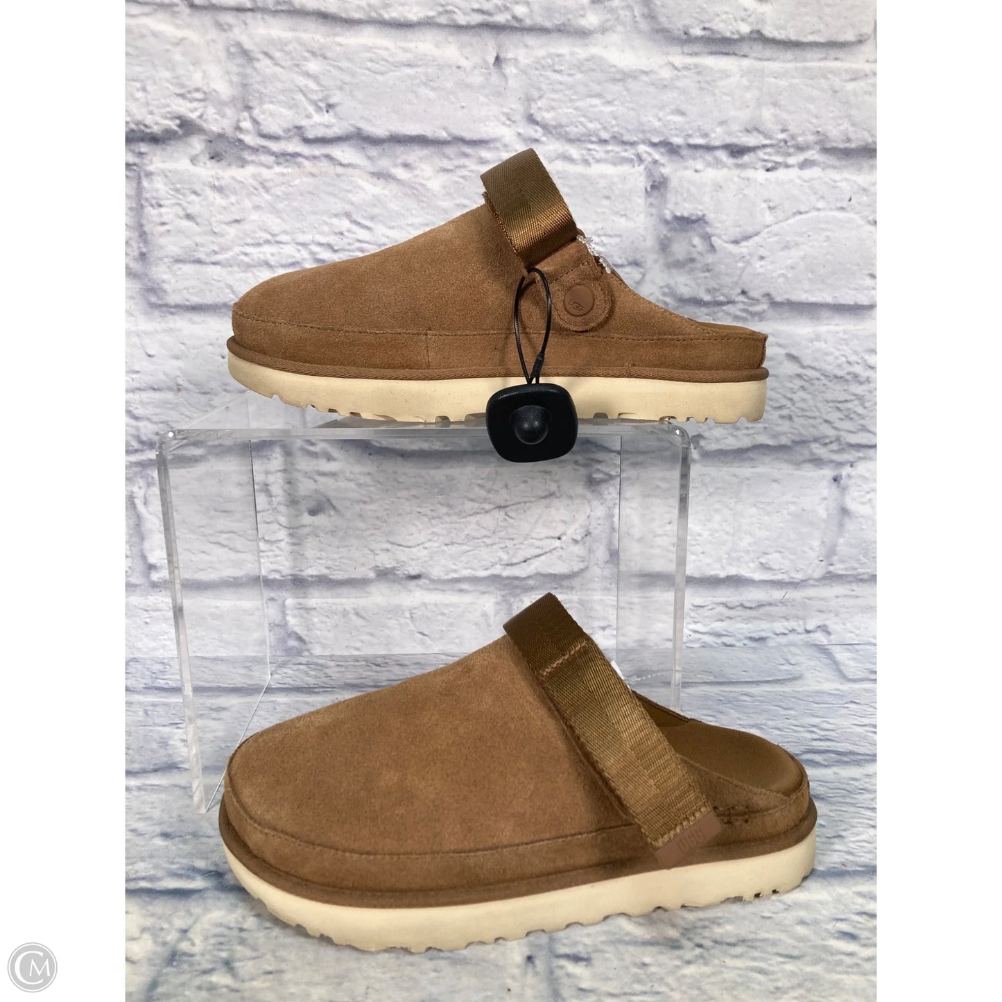 Shoes Designer By Ugg In Brown, Size: 9