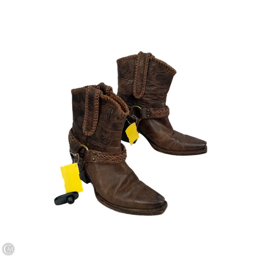 Boots Western By Clothes Mentor In Brown, Size: 6