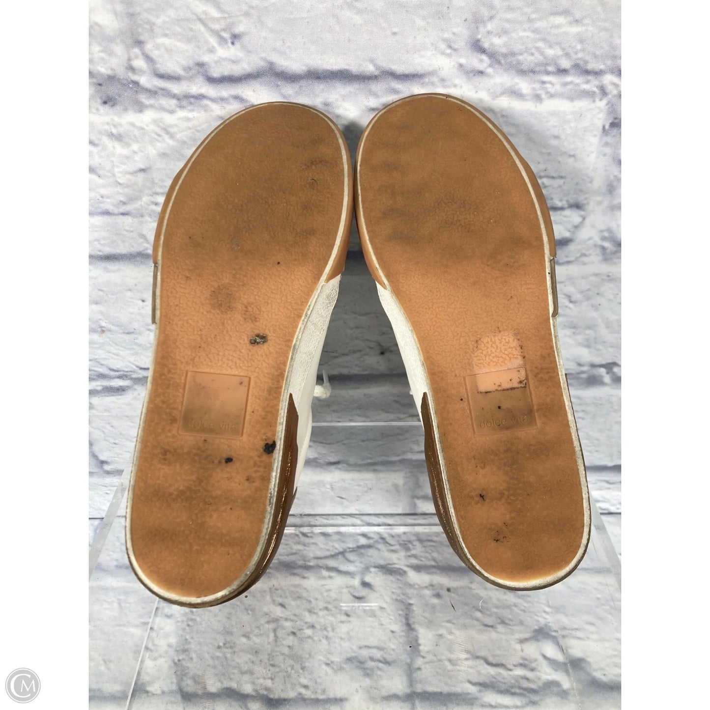 Shoes Sneakers By Dolce Vita In Cream & Grey, Size: 7