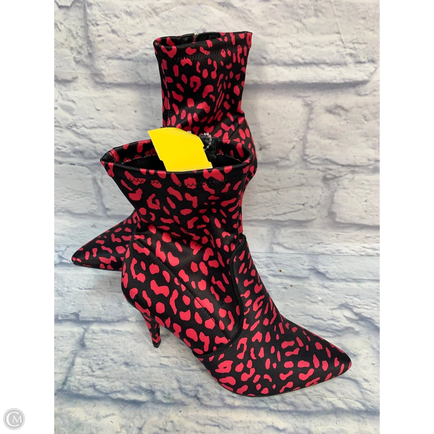 Boots Designer By Alice + Olivia In Black & Pink, Size: 8