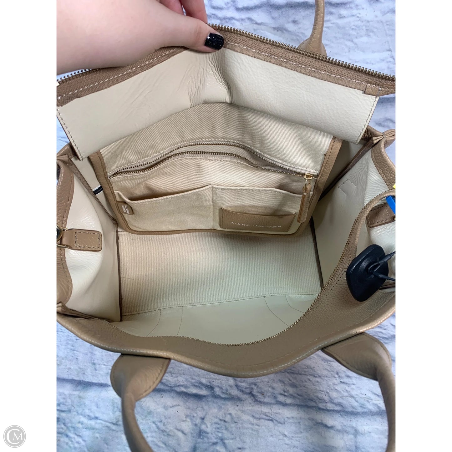 Tote Luxury Designer By Marc Jacobs, Size: Large