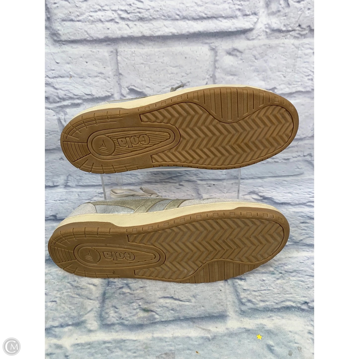 Shoes Sneakers By Gola In Gold & Silver, Size: 10