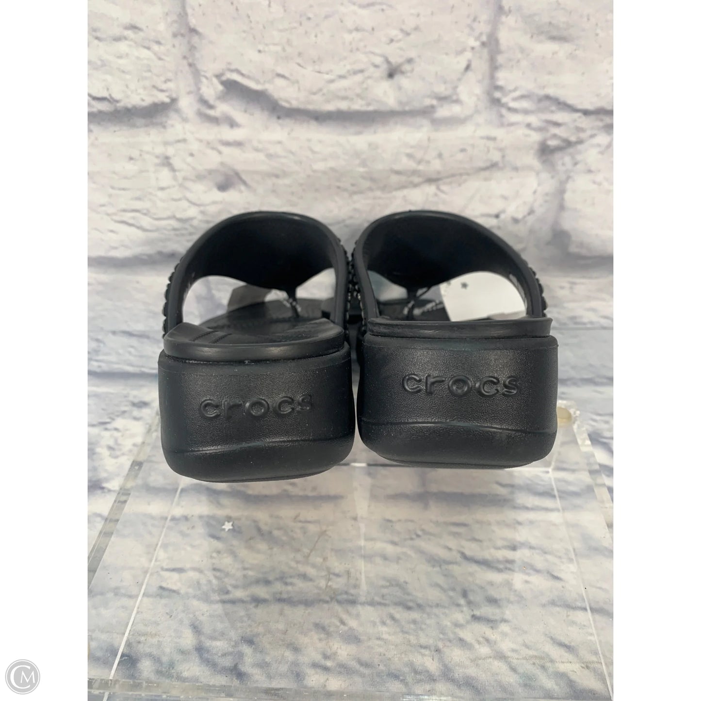 Sandals Heels Kitten By Crocs In Black, Size: 8