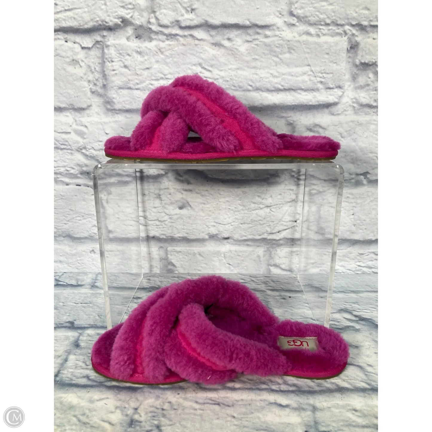 Slippers Designer By Ugg In Pink, Size: 8