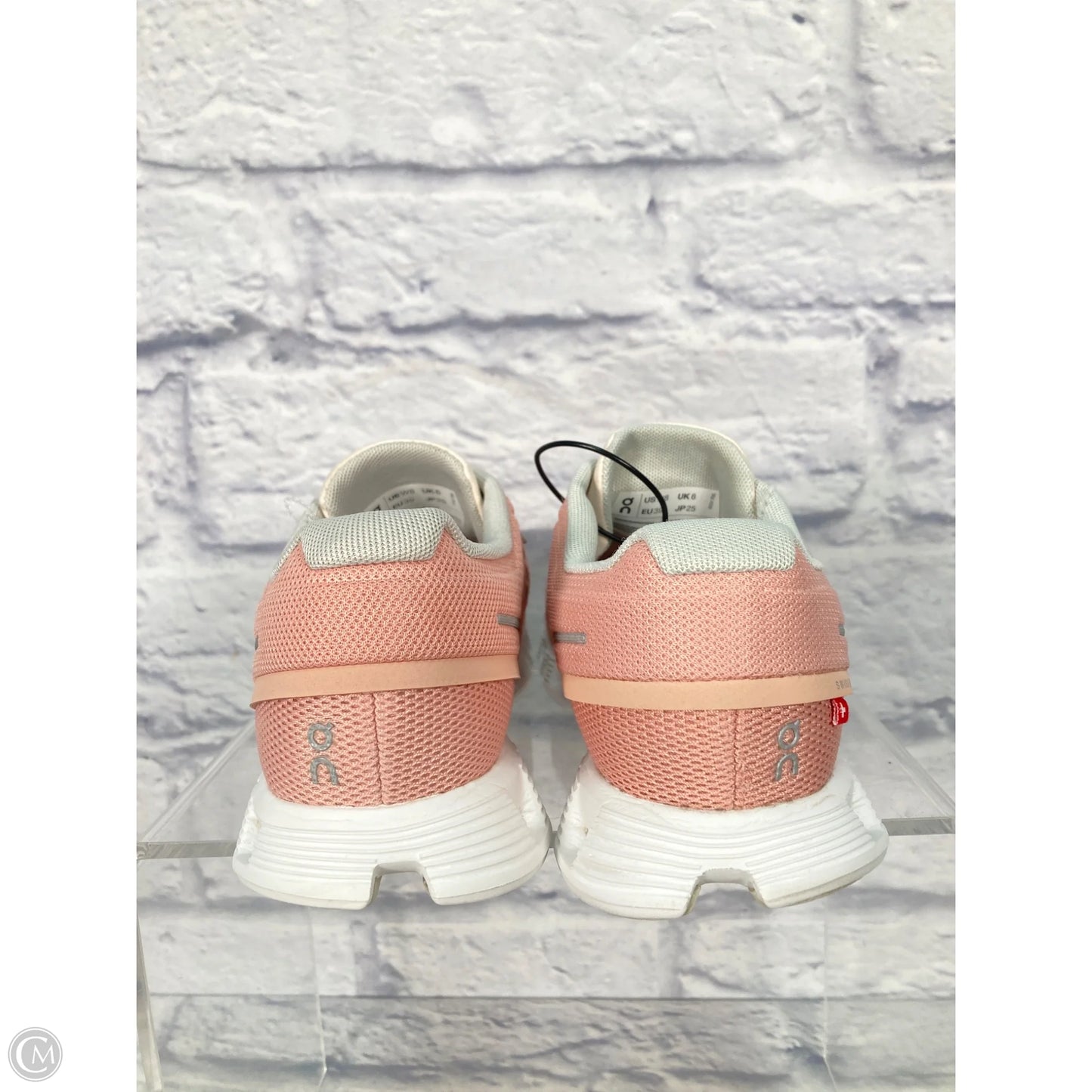 Shoes Athletic By Clothes Mentor In Peach, Size: 8