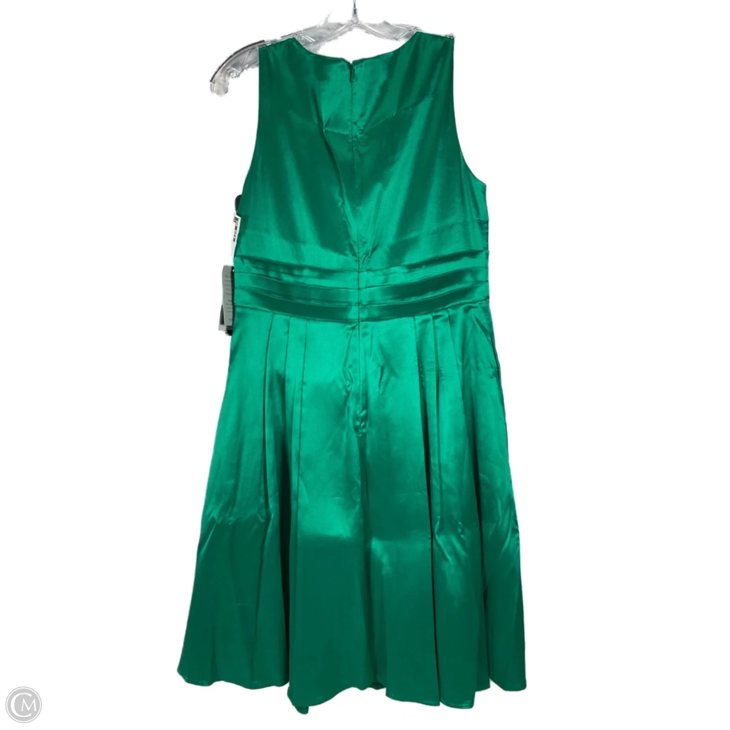 Dress Party Short By Marina In Green, Size: S