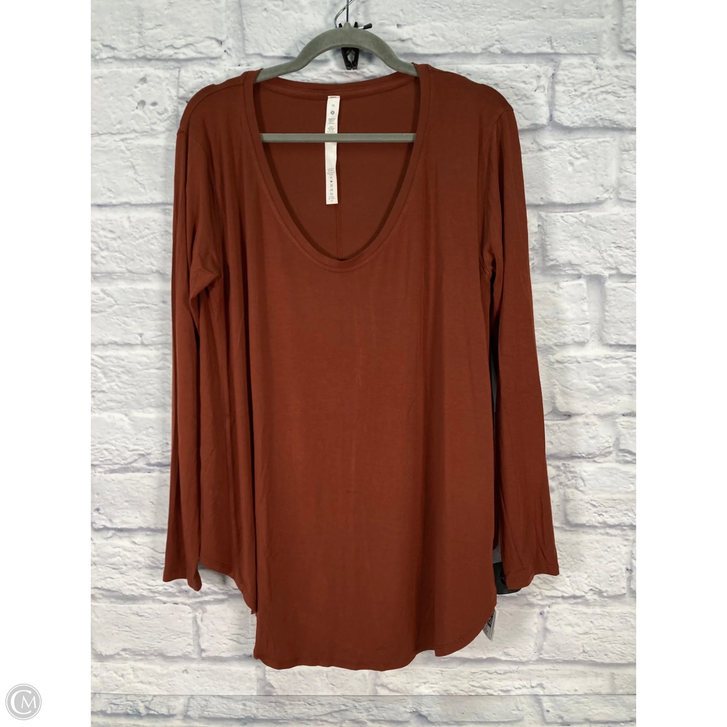 Athletic Top Long Sleeve Collar By Lululemon In Brown, Size: M