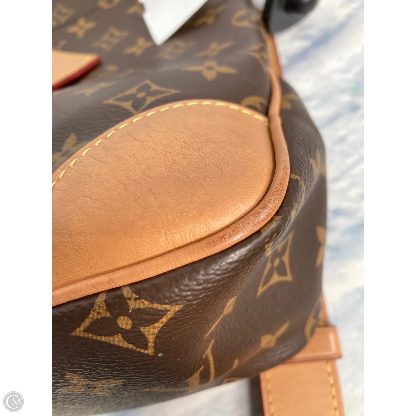 Crossbody Luxury Designer By Louis Vuitton, Size: Large