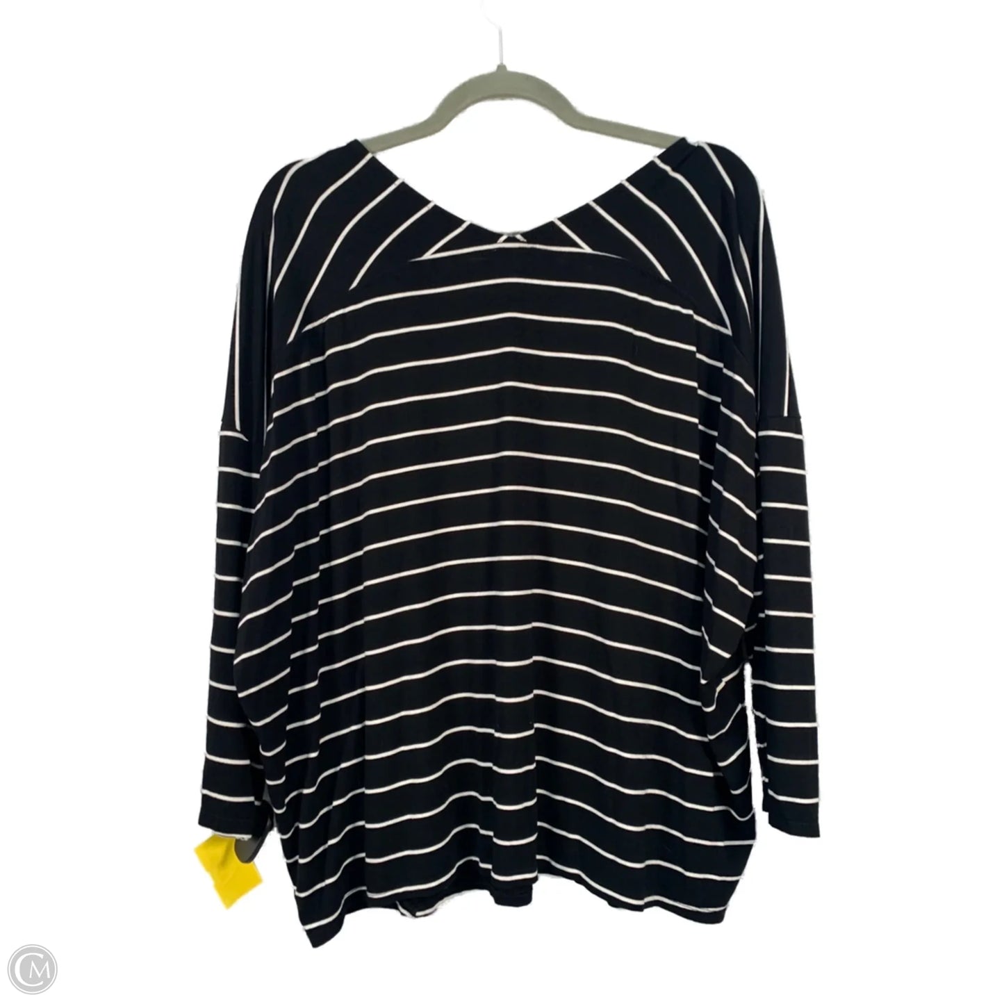 Top Short Sleeve By Chicos In Black & White, Size: L