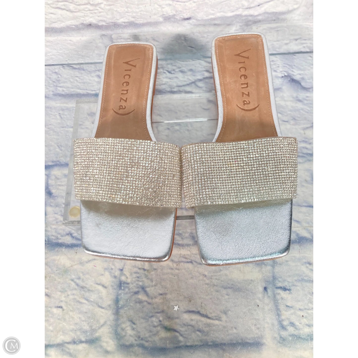 Sandals Flats By Anthropologie In Silver, Size: 7