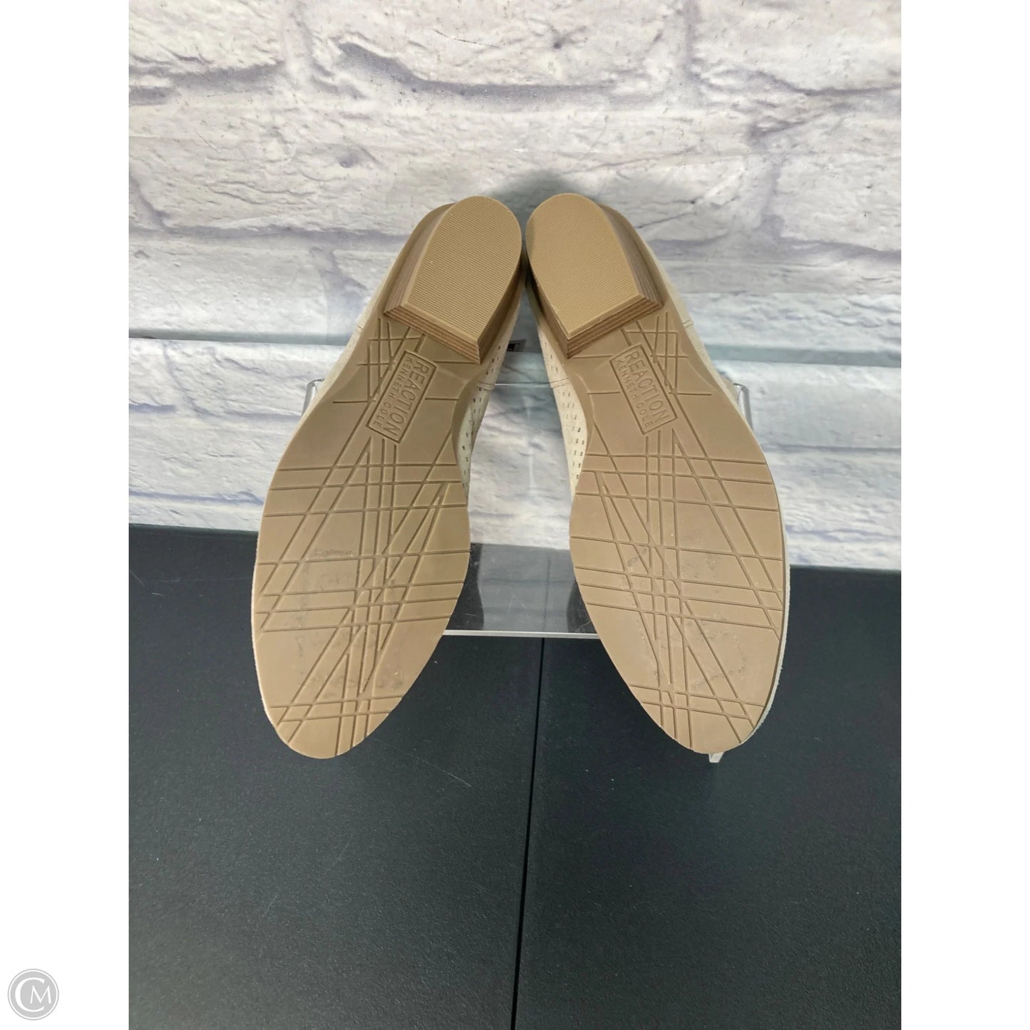 Boots Ankle Flats By Kenneth Cole In Grey, Size: 6.5