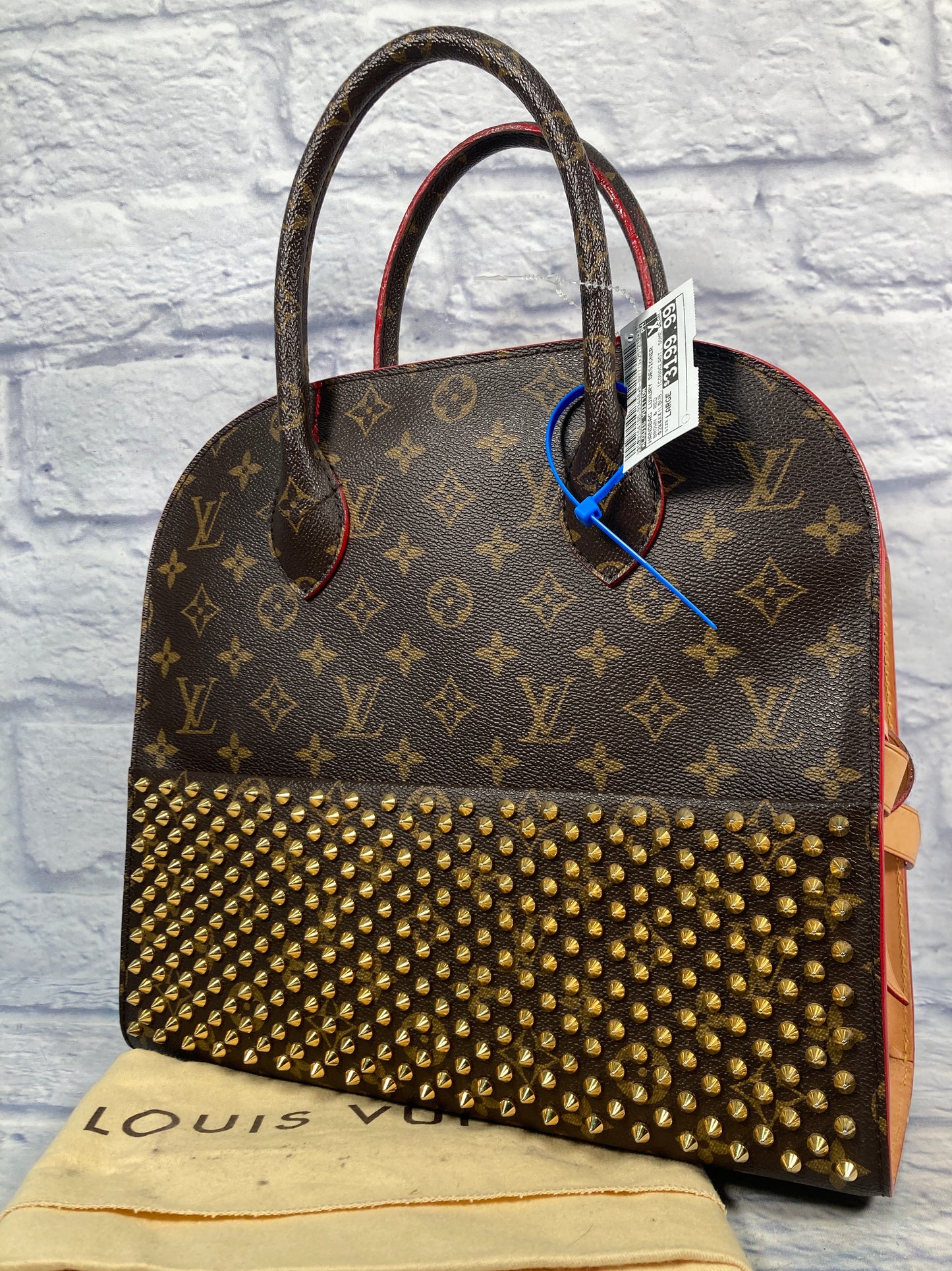 Handbag Luxury Designer By Louis Vuitton, Size: Large