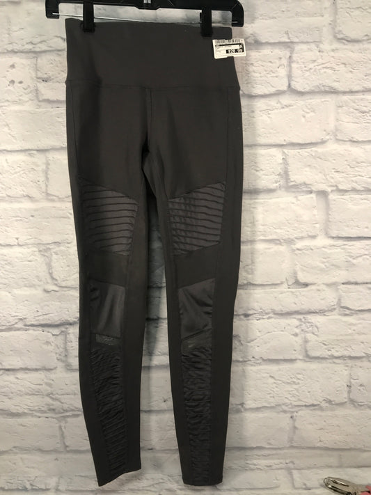 Athletic Leggings By Alo In Grey, Size: S