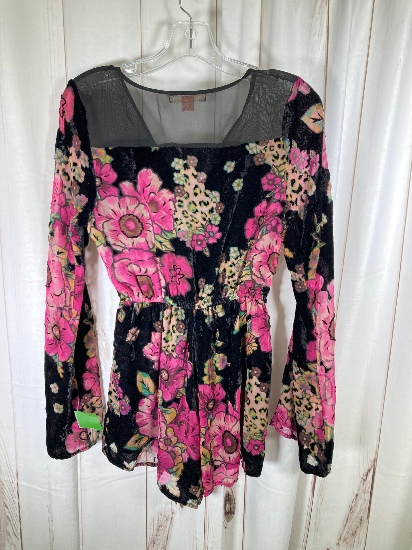 Top Long Sleeve By Band Of Gypsies  Size: S