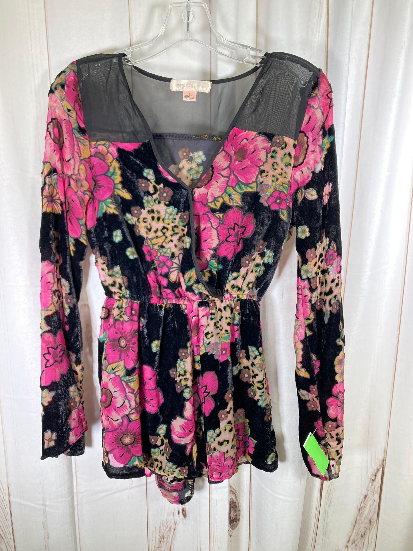 Top Long Sleeve By Band Of Gypsies  Size: S