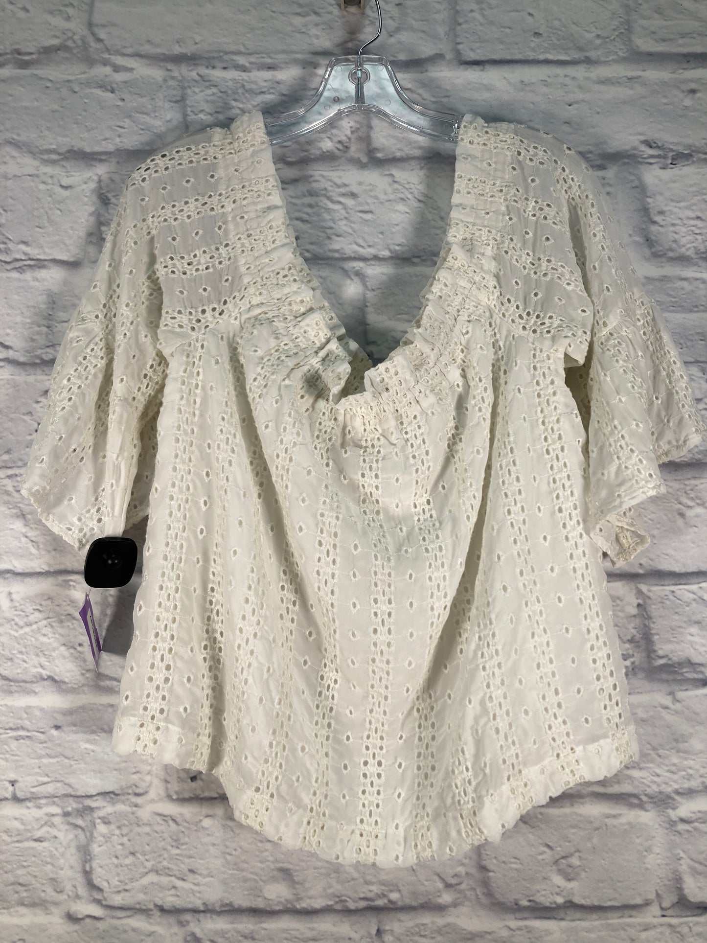 Top Long Sleeve By Floreat In White, Size: M