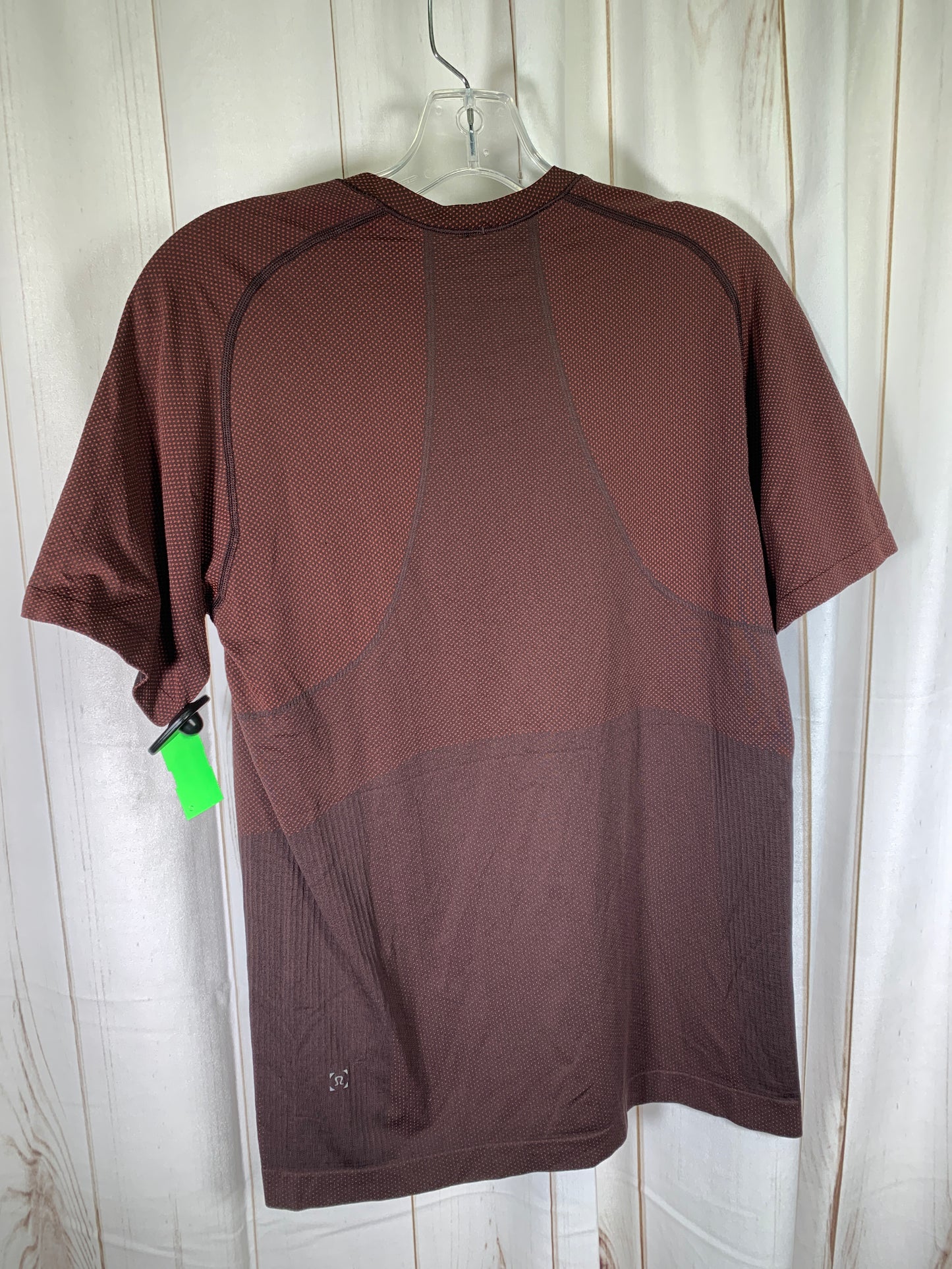 Athletic Top Short Sleeve By Lululemon  Size: S