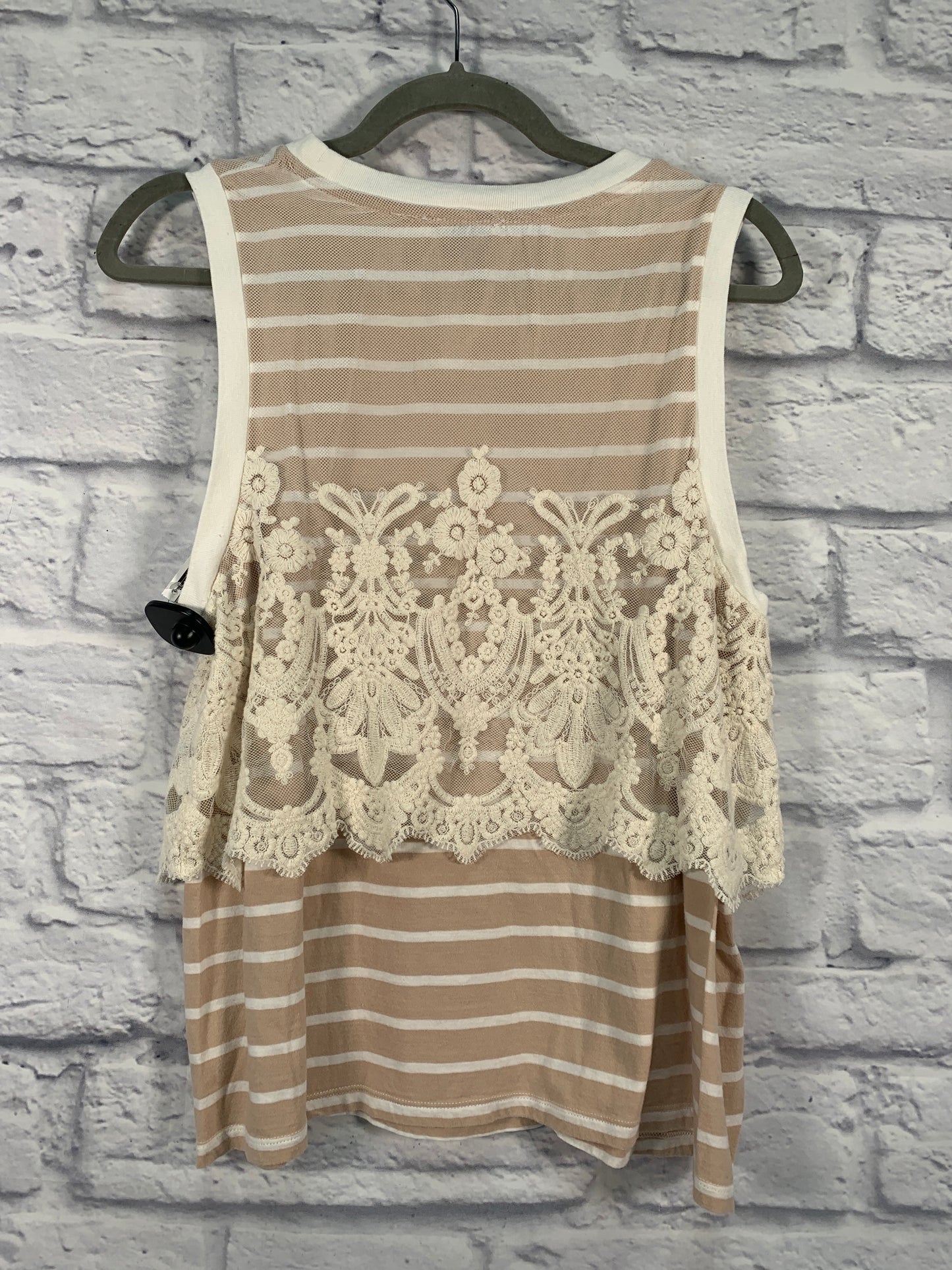 Top Sleeveless By Postmark  Size: L