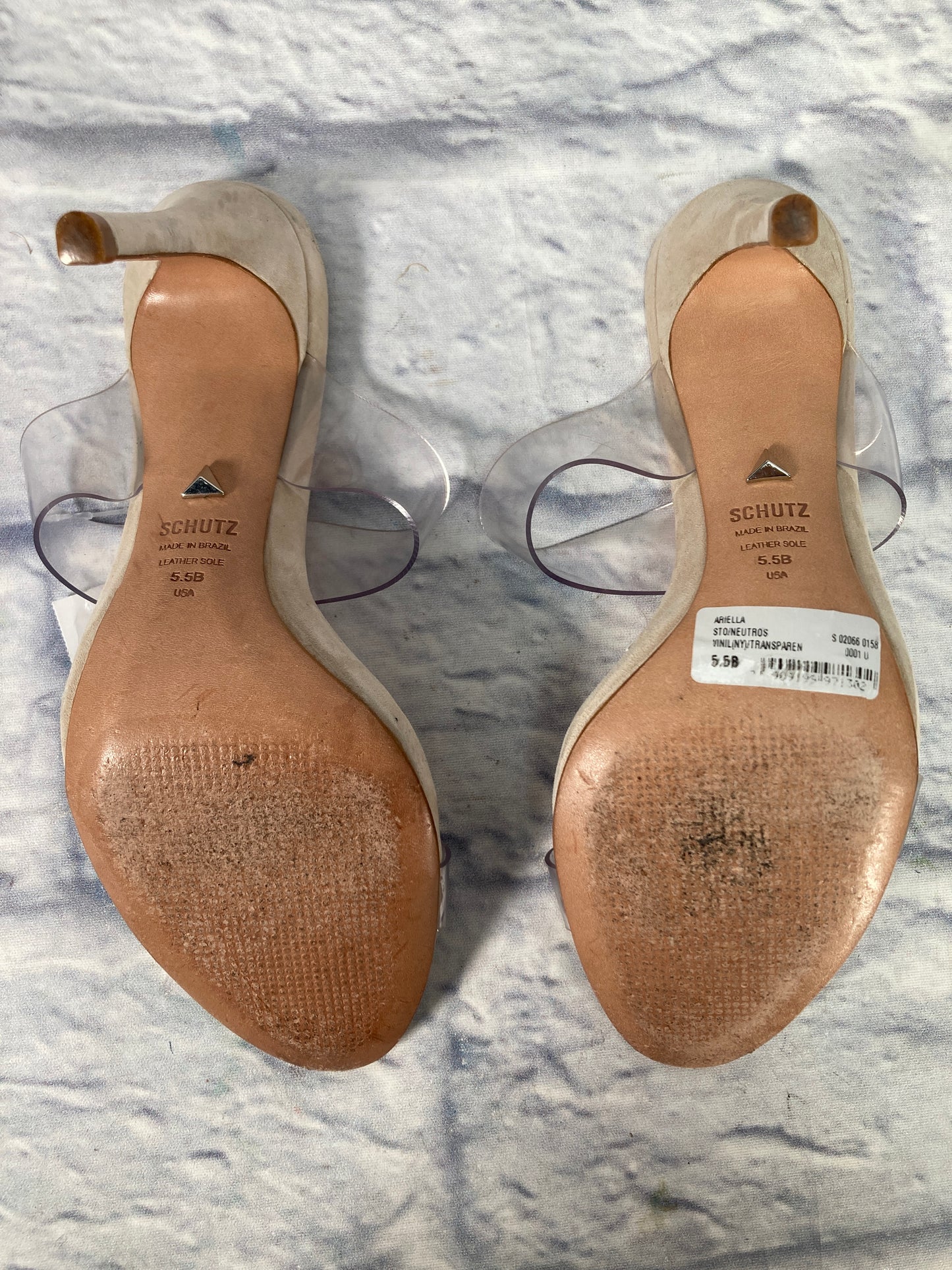 Sandals Heels Kitten By Clothes Mentor In Tan, Size: 5.5