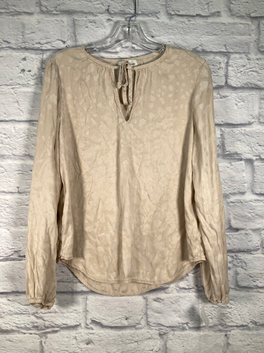 Top Long Sleeve By Cloth & Stone In Cream, Size: M