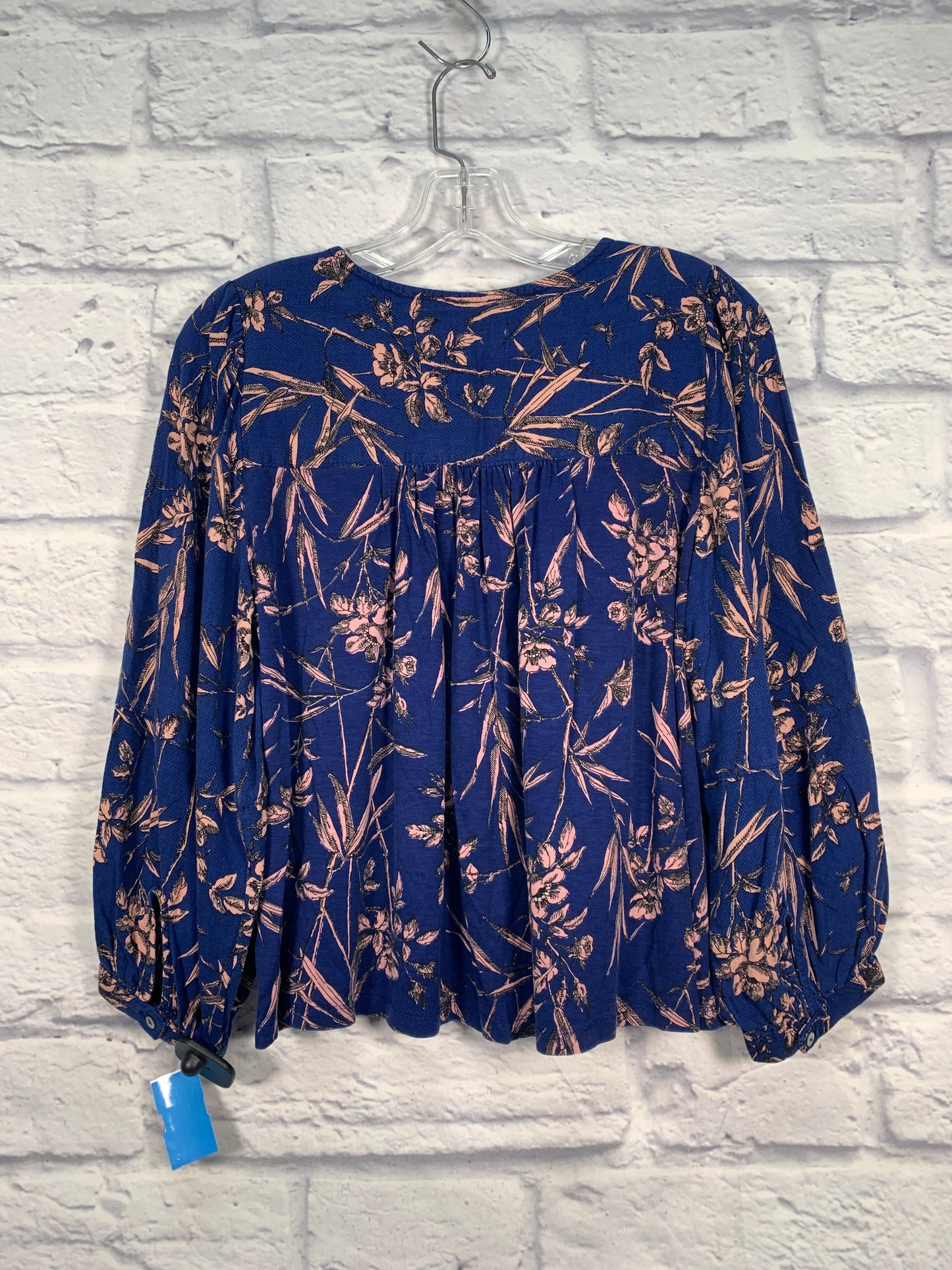 Top Long Sleeve By Anthropologie In Blue & Pink, Size: S