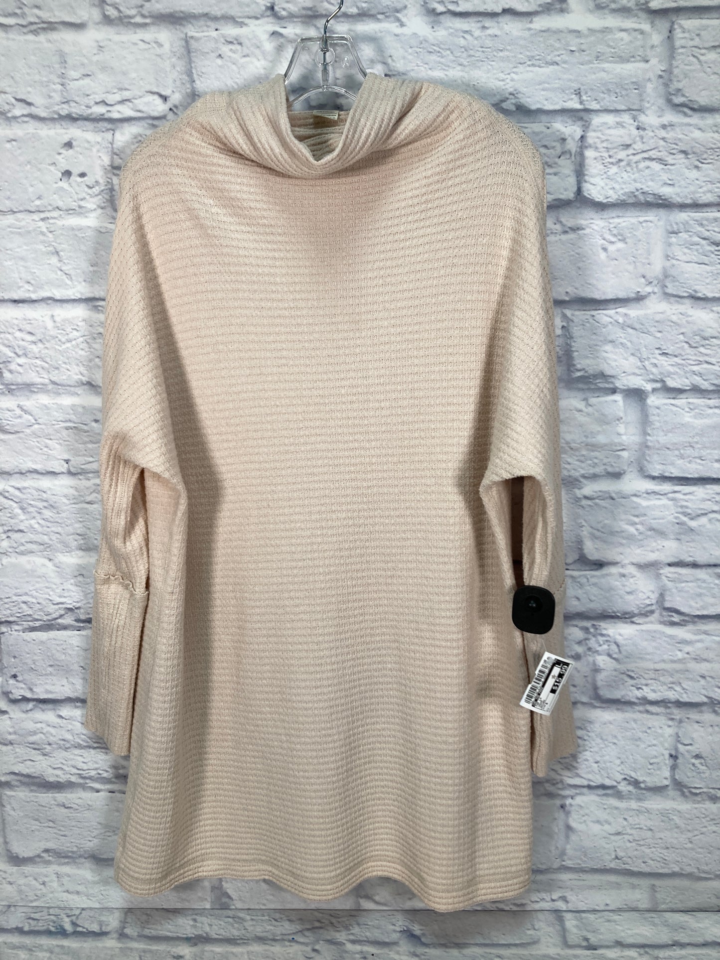 Top Long Sleeve By We The Free In Cream, Size: S