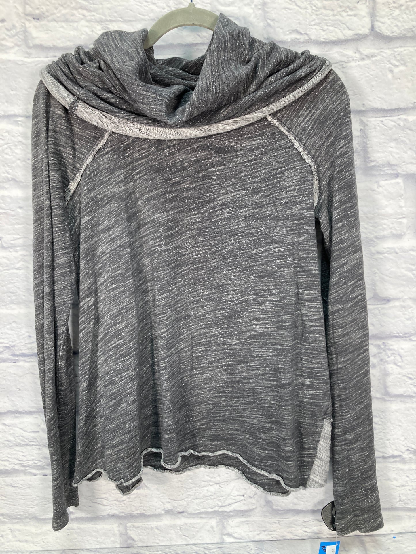 Top Long Sleeve By Free People In Grey, Size: S