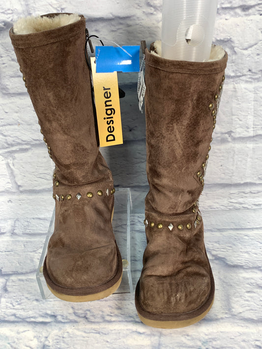 Boots Designer By Ugg In Brown & Gold, Size: 7