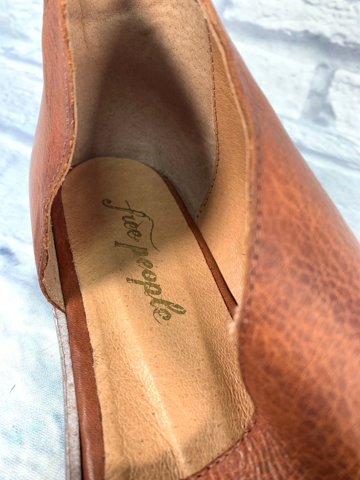 Shoes Flats By Free People In Brown, Size: 7.5