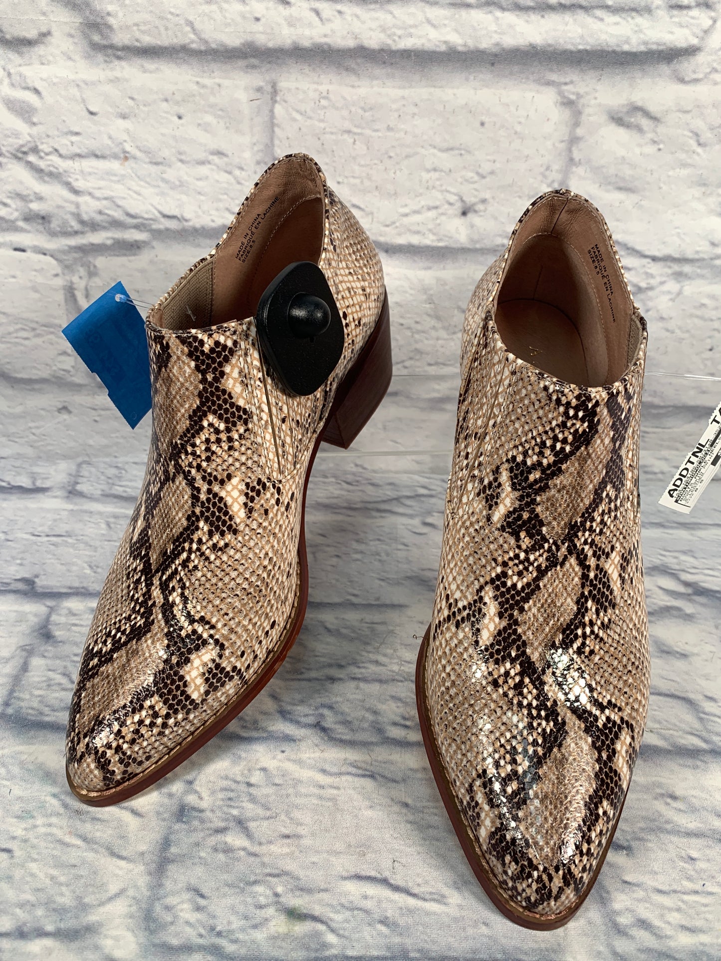 Boots Ankle Heels By Anthropologie In Snakeskin Print, Size: 8.5