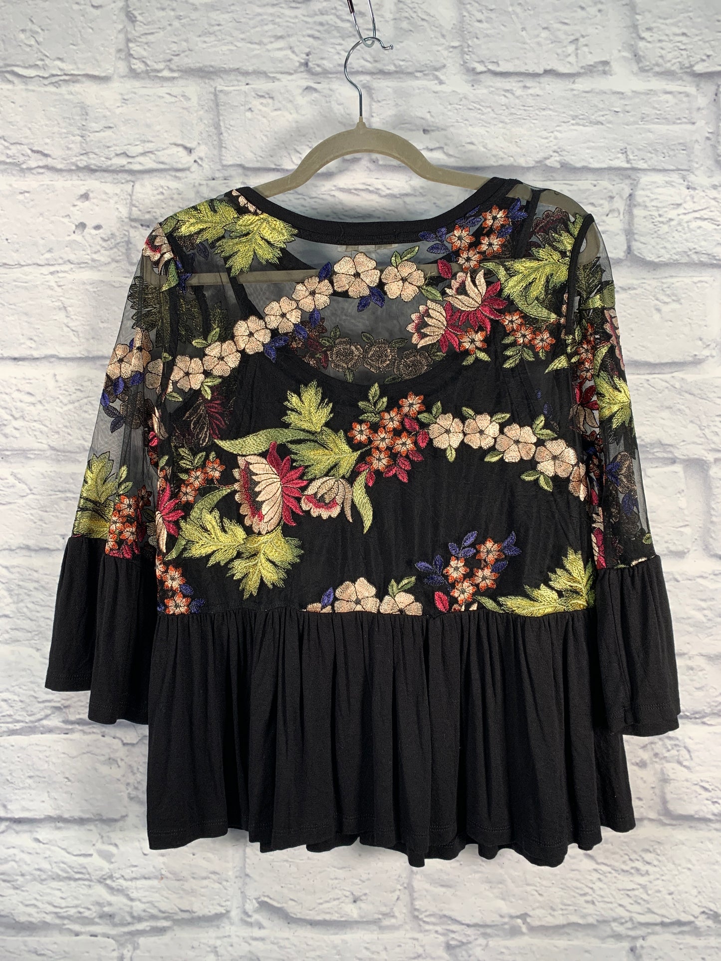 Top Long Sleeve By Eri + Ali In Black & Green, Size: S