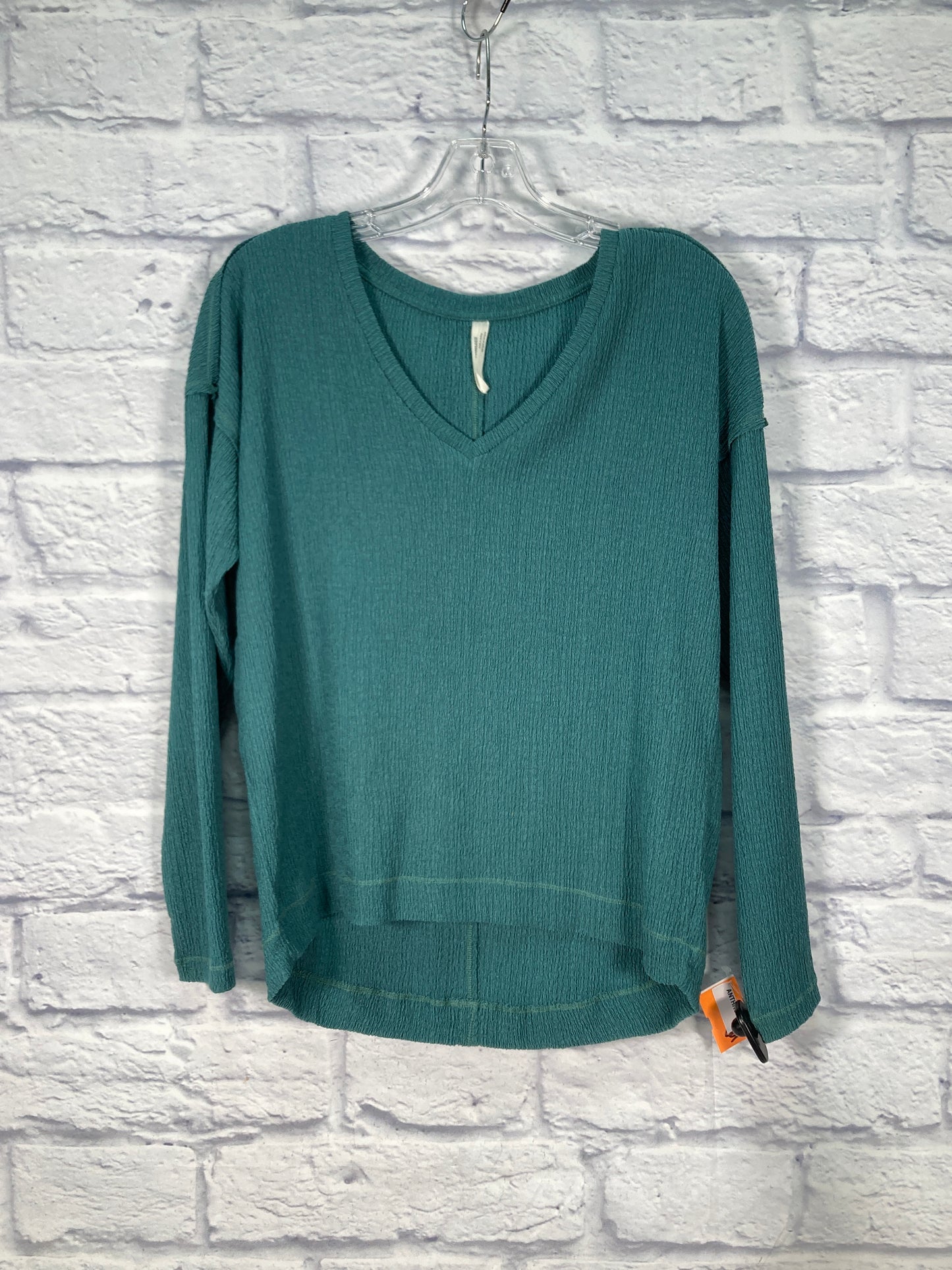 Top Long Sleeve By Anthropologie In Green, Size: Xs