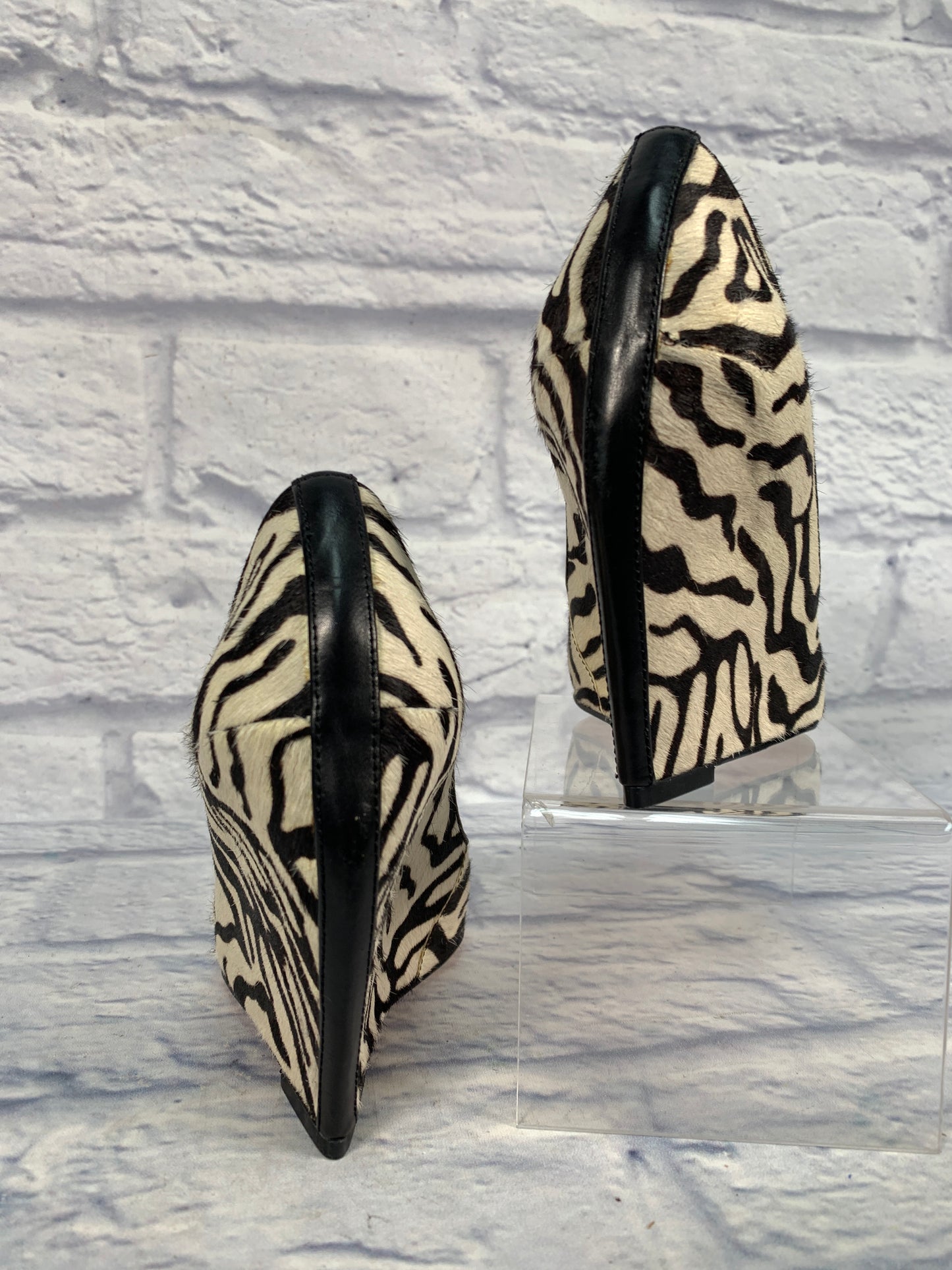 Shoes Heels Wedge By Clothes Mentor In Animal Print, Size: 7