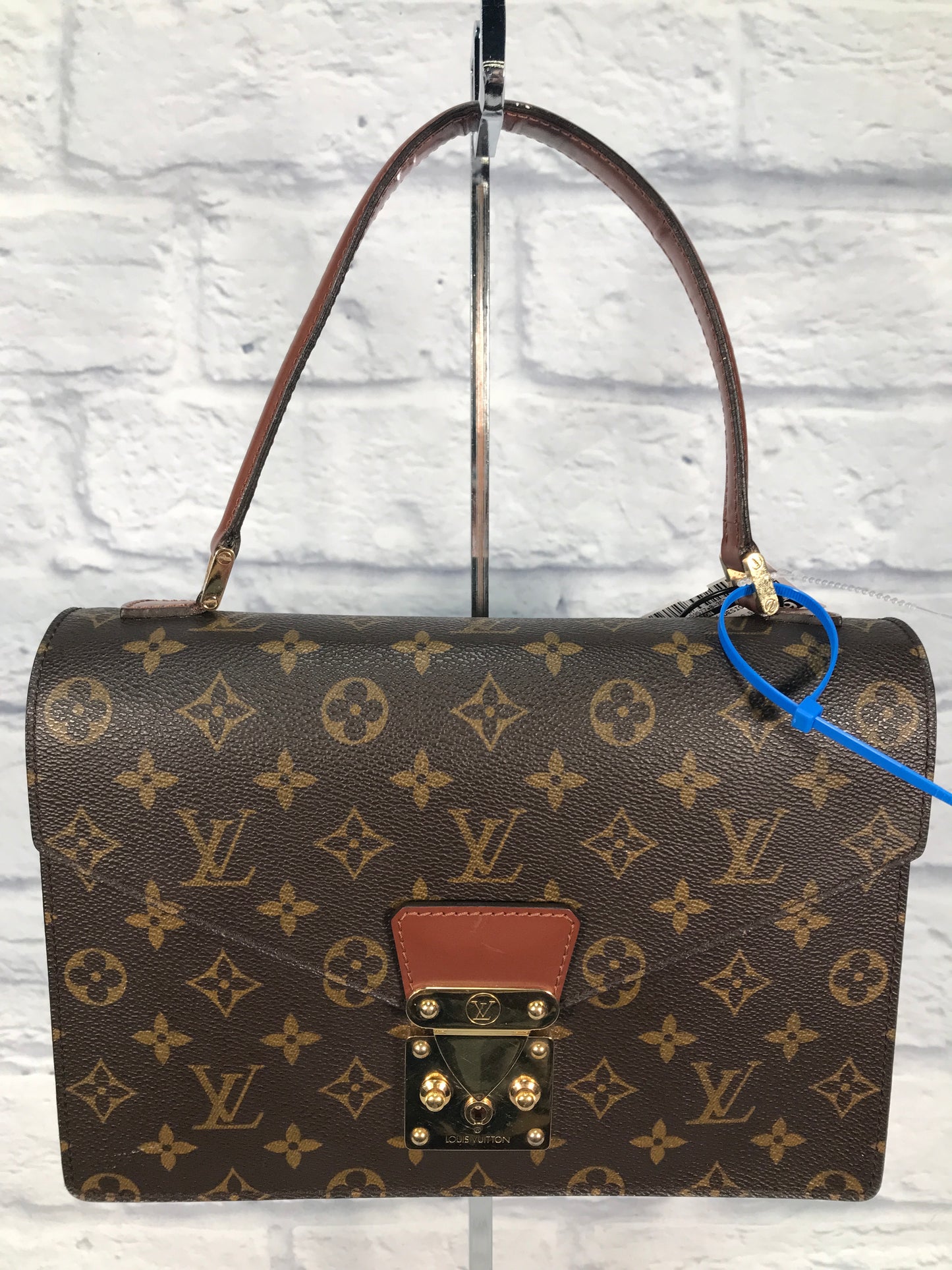 Handbag Luxury Designer By Louis Vuitton, Size: Large