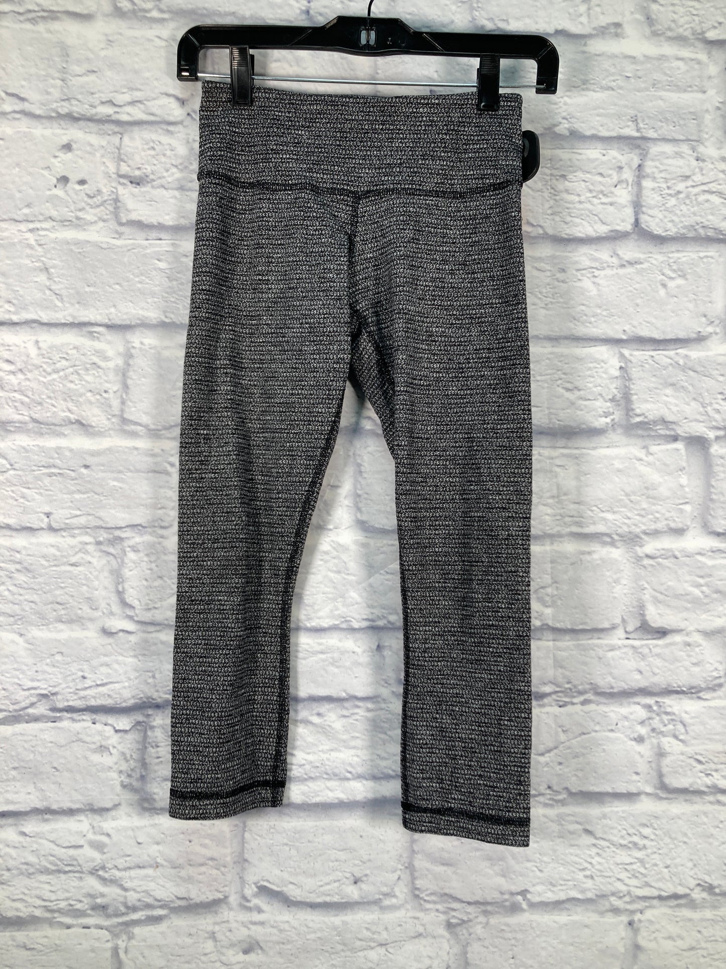 Athletic Capris By Lululemon In Grey, Size: S