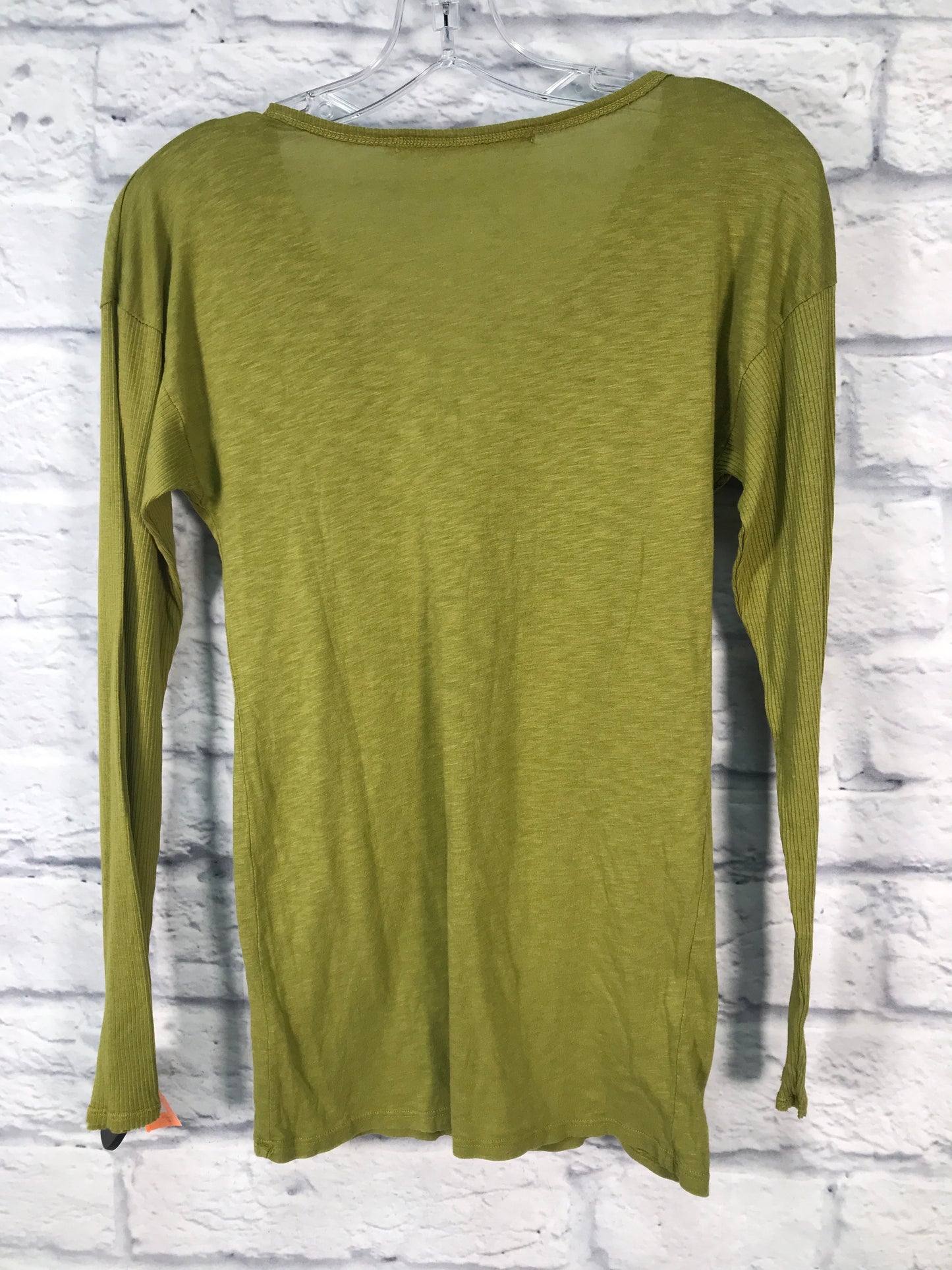 Top Long Sleeve By Michael Stars In Green, Size: S