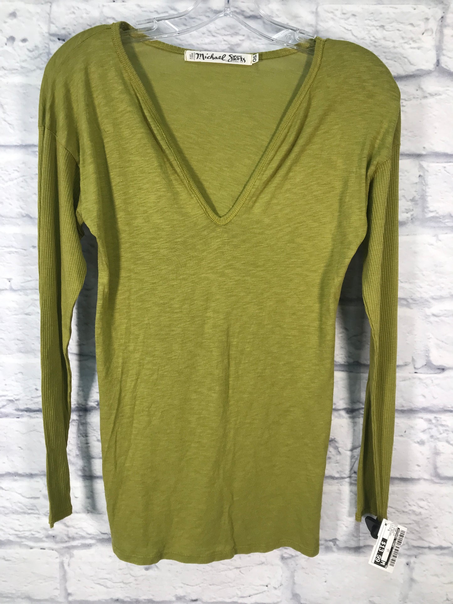 Top Long Sleeve By Michael Stars In Green, Size: S