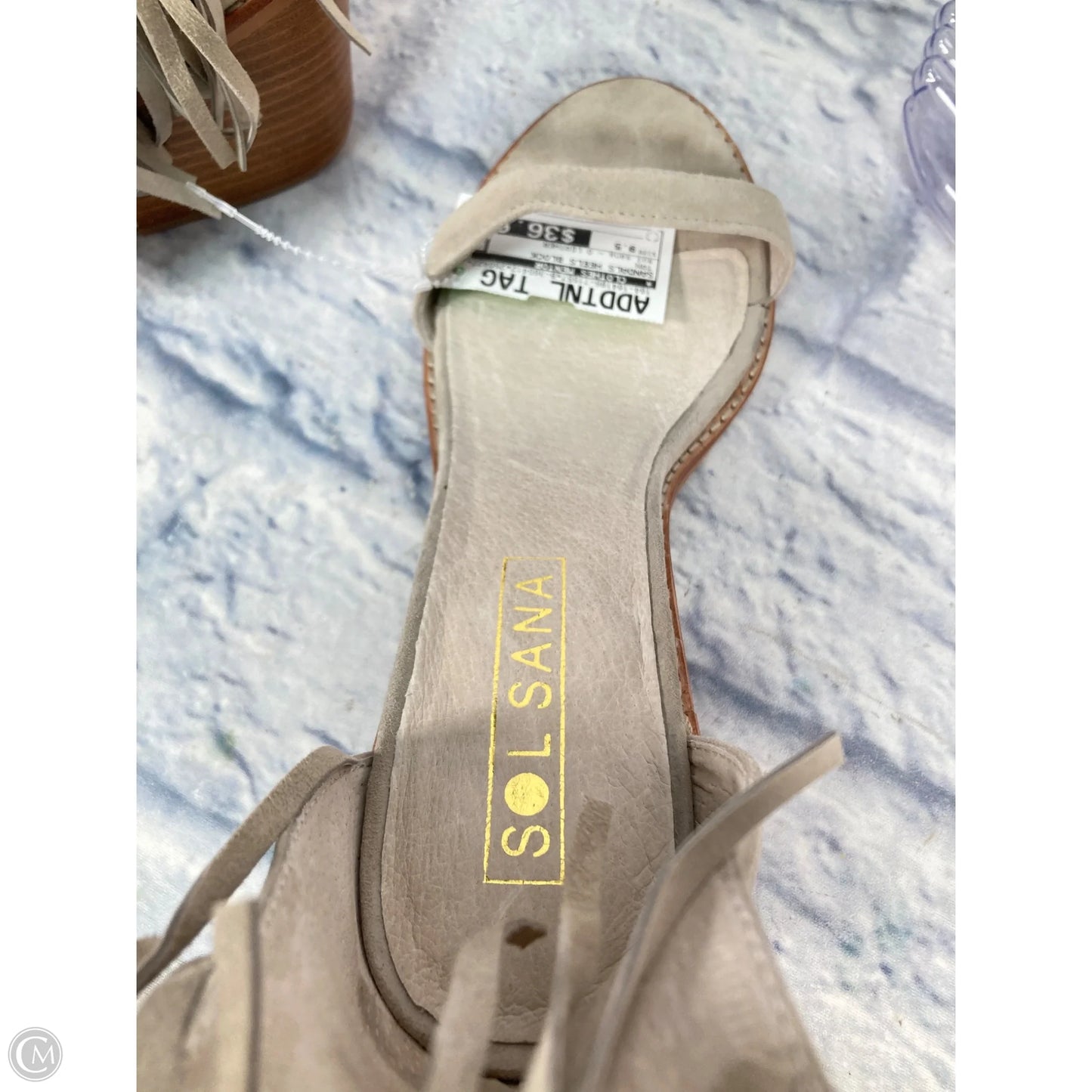 Sandals Heels Block By Clothes Mentor In Tan, Size: 9.5