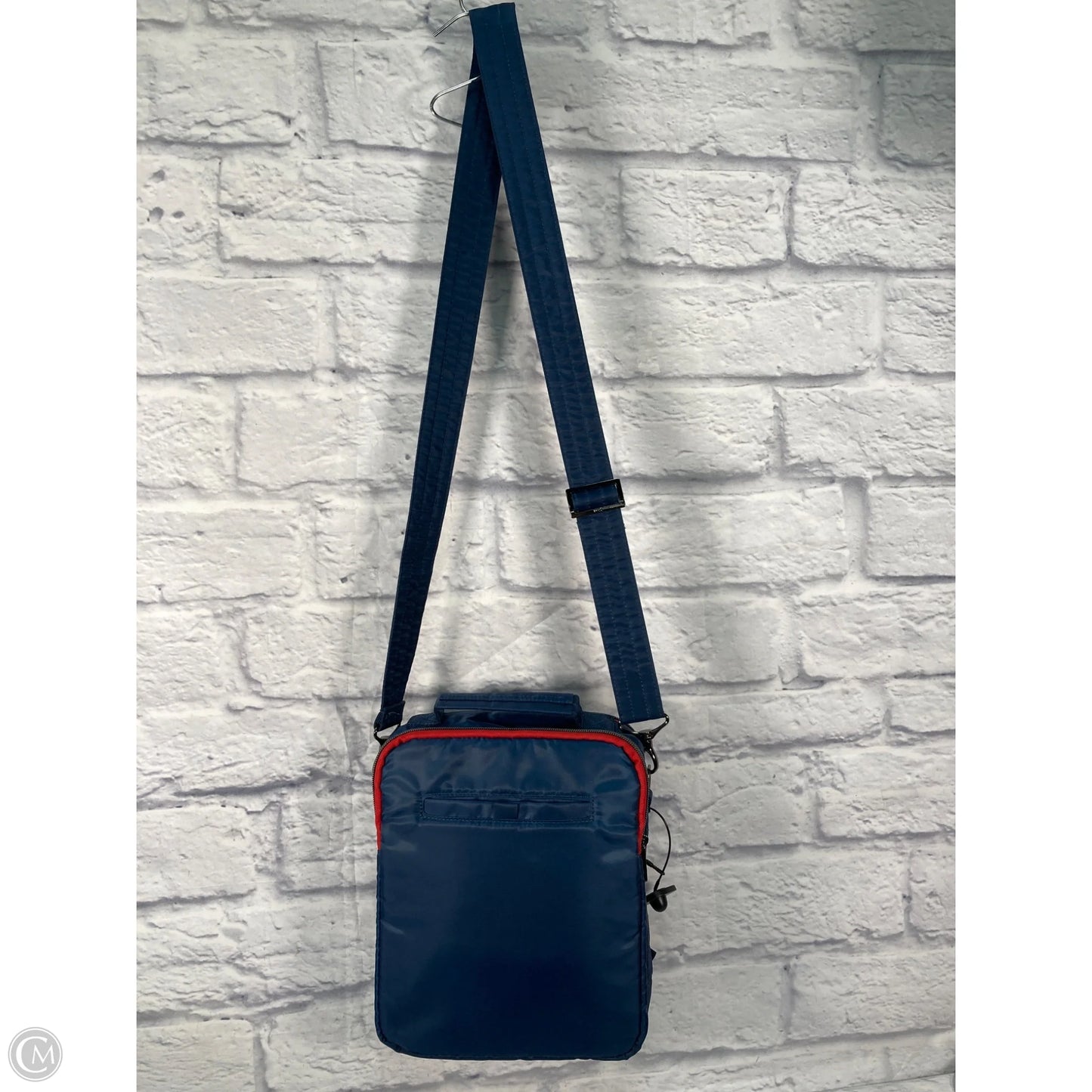 Crossbody By Clothes Mentor, Size: Medium