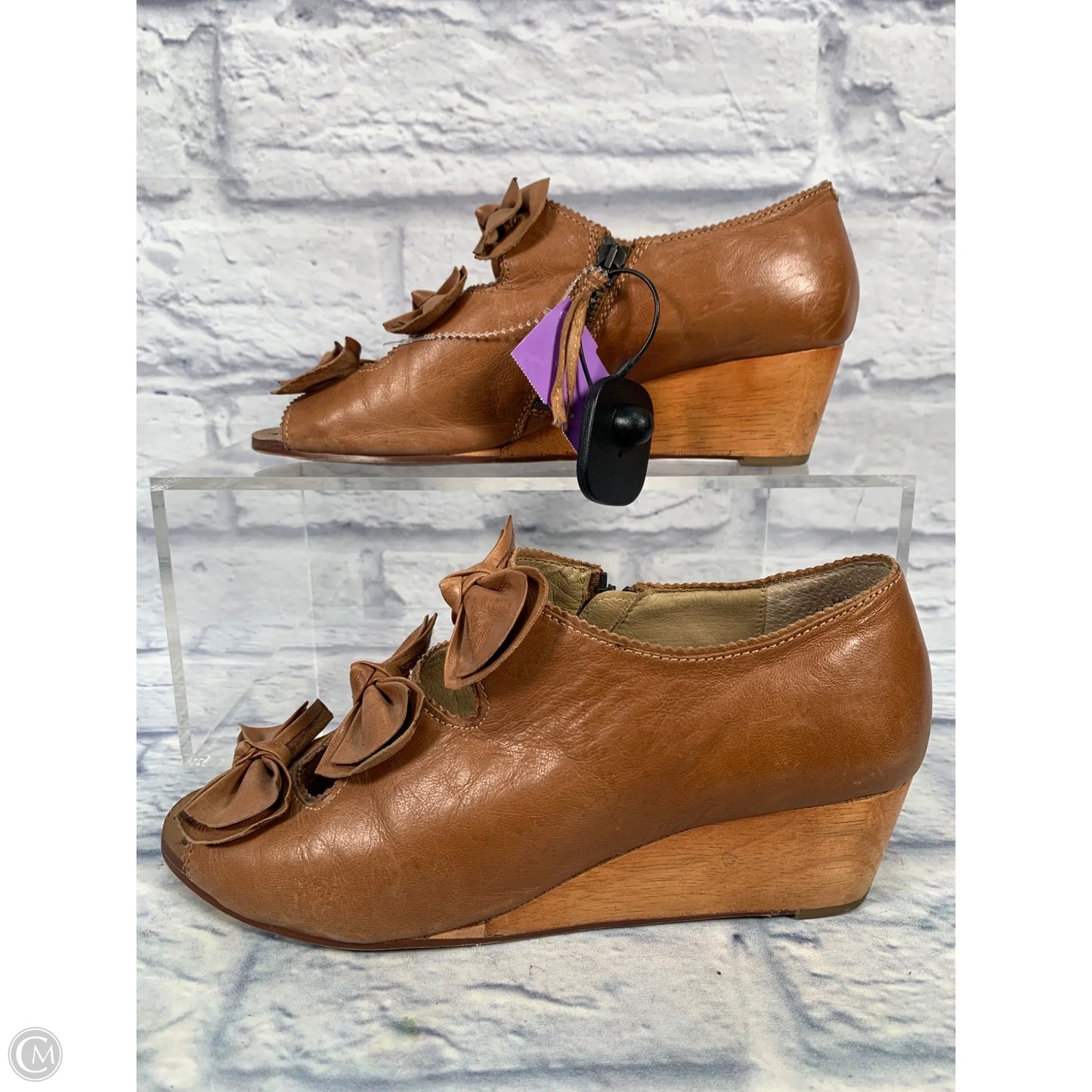 Shoes Heels Wedge By Clothes Mentor In Brown, Size: 9