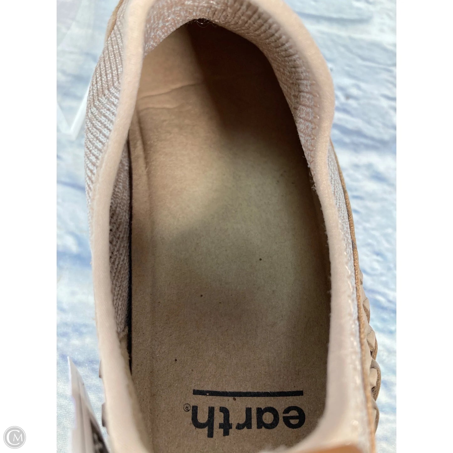 Shoes Sneakers By Earth In Tan, Size: 9