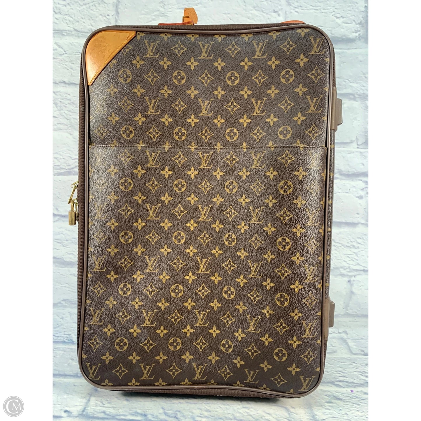 Luggage Luxury Designer By Louis Vuitton, Size: Medium