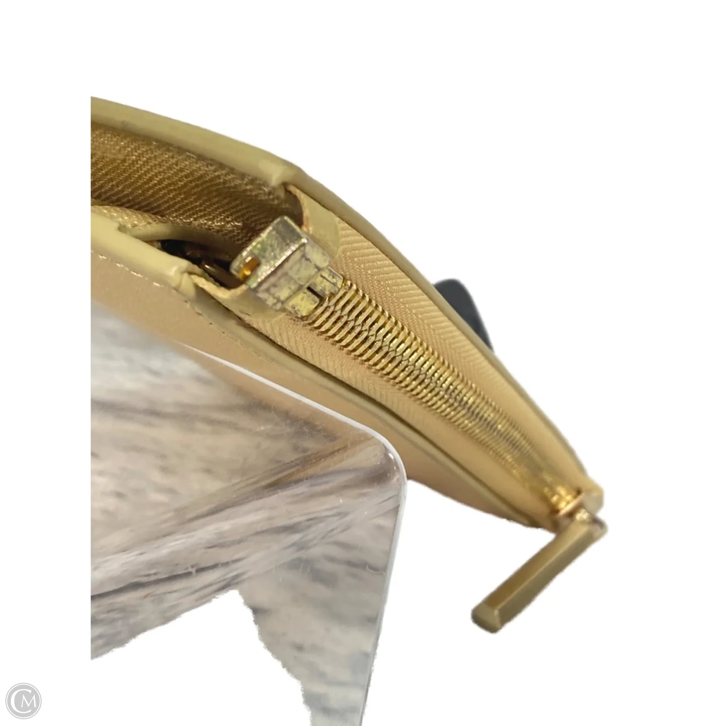 Clutch Leather By Clothes Mentor, Size: Large